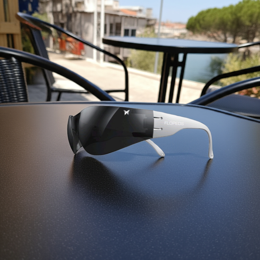 FLOPEDS Zion | White / Black Sunglasses