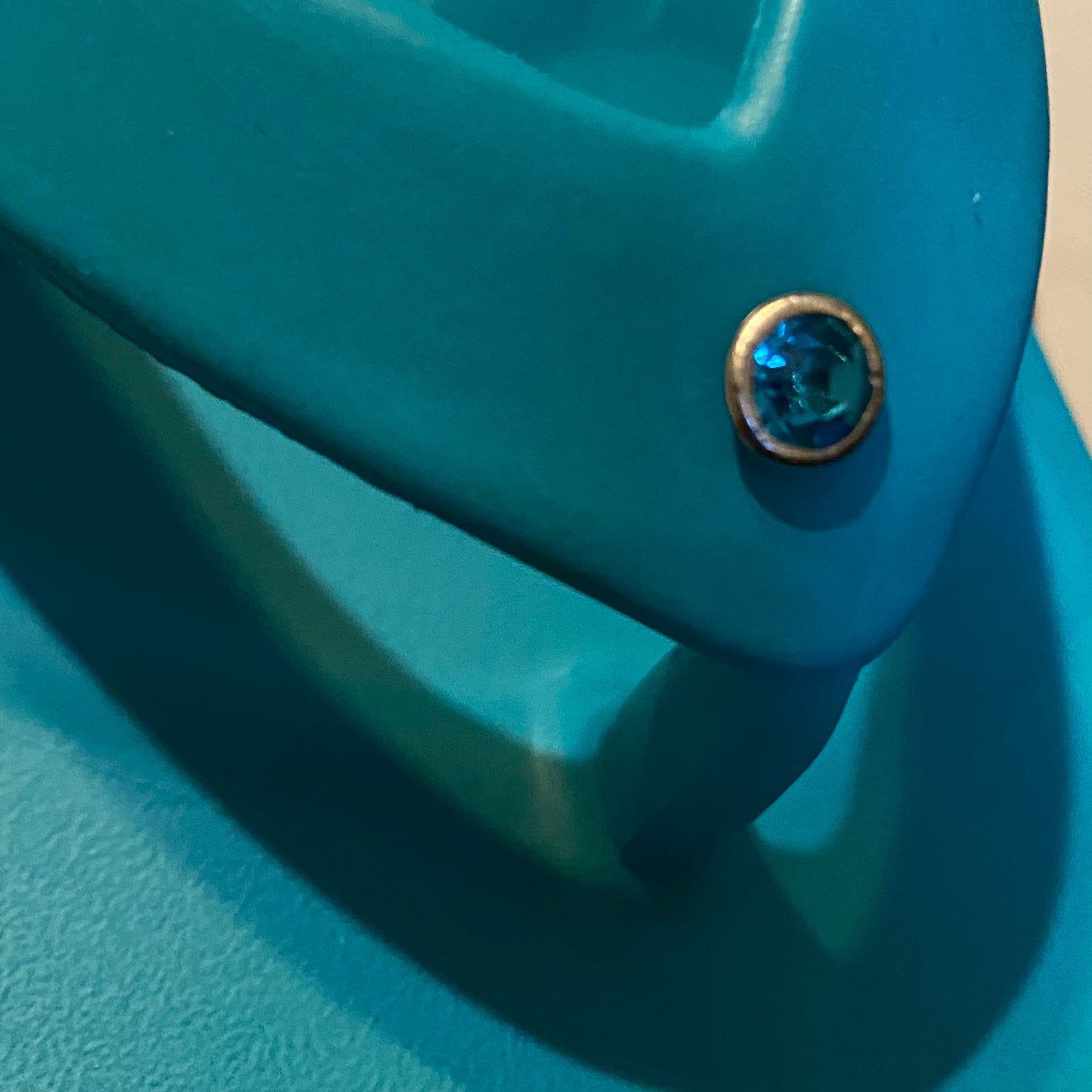 FLOPEDS  Solitaire flip flops Limited Premium Tone on Tone